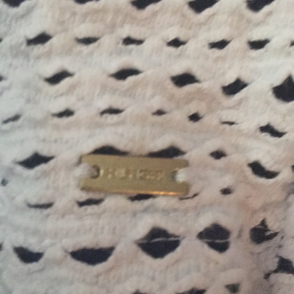 Tommy Hilfiger romper w/ pockets - Picture 3 of 3